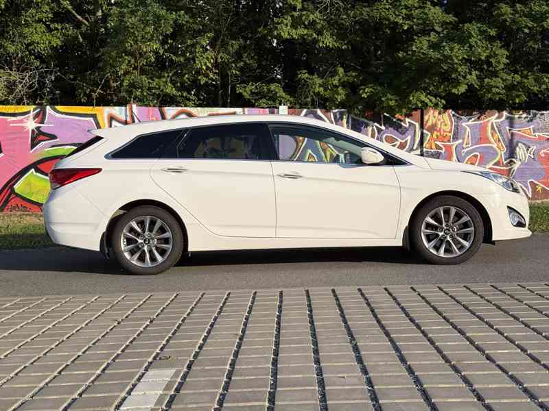 Hyundai i40 Kombi 1.7 CRDi 100 kW, 1. majitel, 27 800 km - foto 2