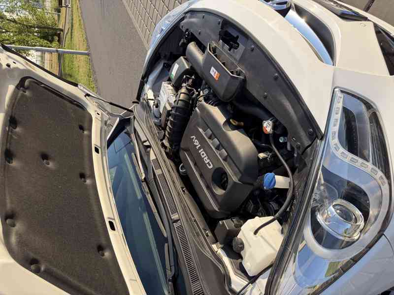 Hyundai i40 Kombi 1.7 CRDi 100 kW, 1. majitel, 27 800 km - foto 19