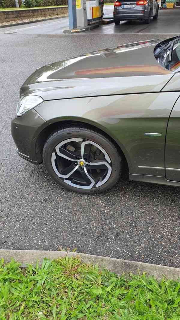 Mercedes-Benz Třídy E kupé šestiválec , 3 l, 110000 - foto 5