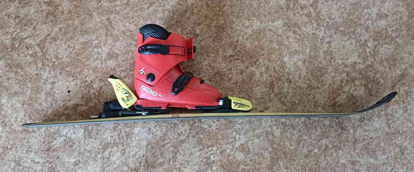 Dětské lyže Fischer , lyžáky TecnoPro-  velikost 30-31,hůlky - foto 2