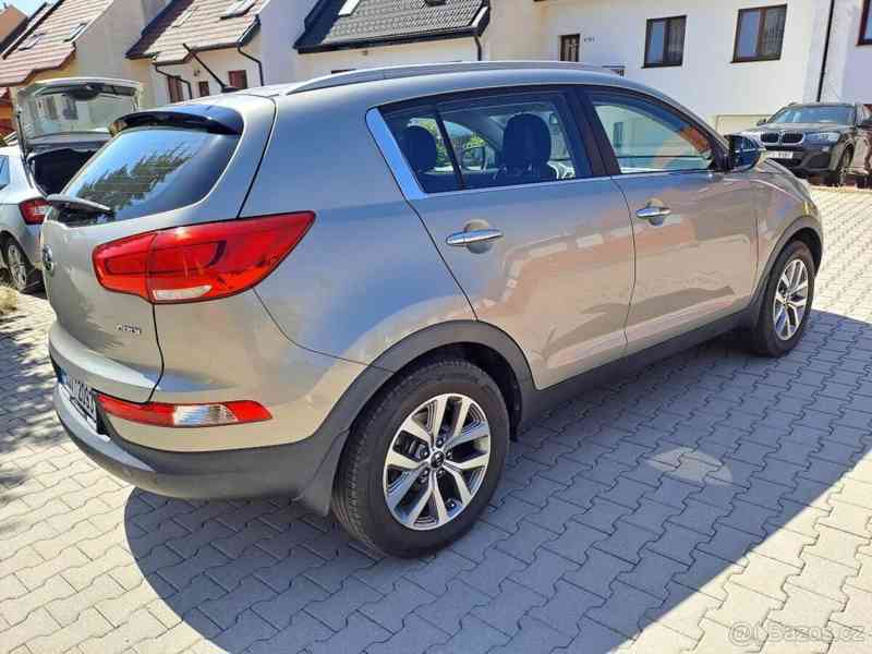 Kia Sportage 2.0 CRDi 100 kW 4x4 - foto 5