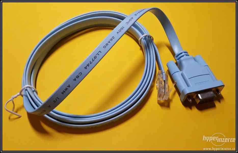 Konzolový kabel Cisco DB9 - RJ45 72-3383-01 NOVÝ - foto 1