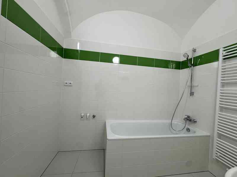 Pronájem 2+1, 68 m2, Smetanovo nám., Litomyšl - foto 6