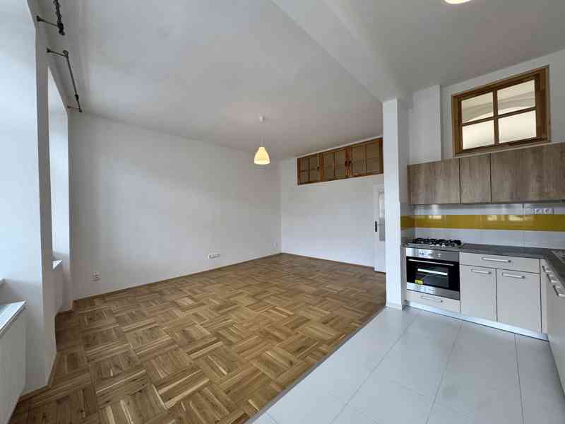 Pronájem 2+1, 68 m2, Smetanovo nám., Litomyšl - foto 16