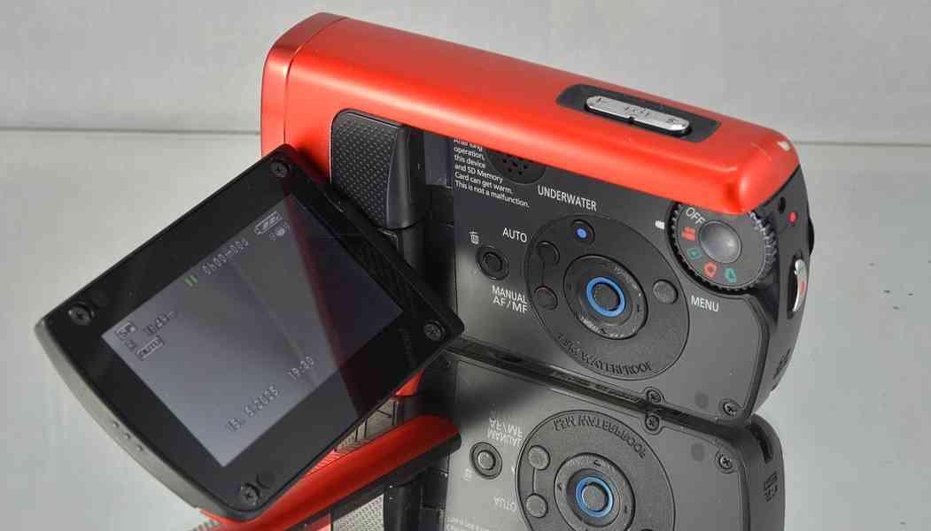 Panasonic SDR-SW20 *Odolná vodotěsná videokamera - foto 6
