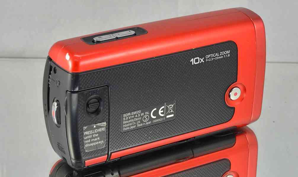 Panasonic SDR-SW20 *Odolná vodotěsná videokamera - foto 4