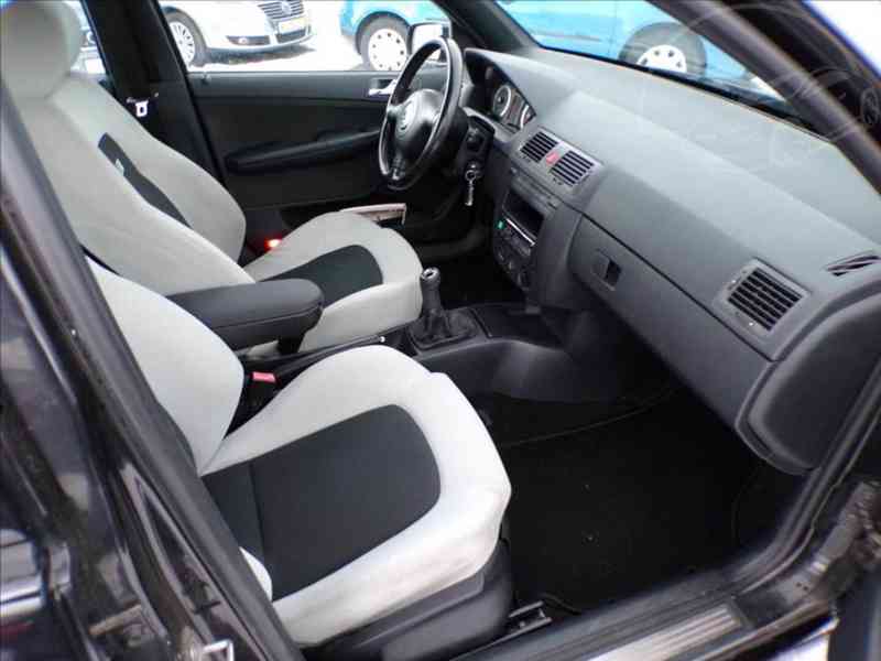 Škoda Fabia 1,9 TDI-96KW RS XENONY - foto 12