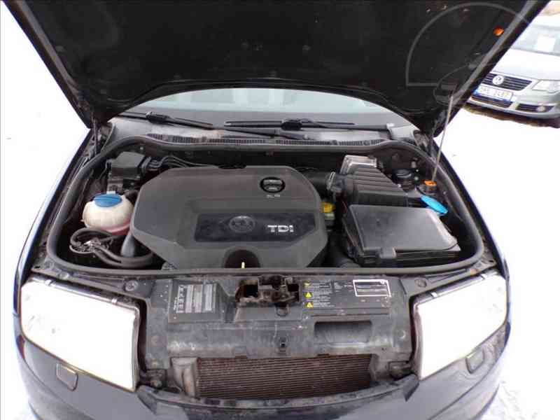 Škoda Fabia 1,9 TDI-96KW RS XENONY - foto 14