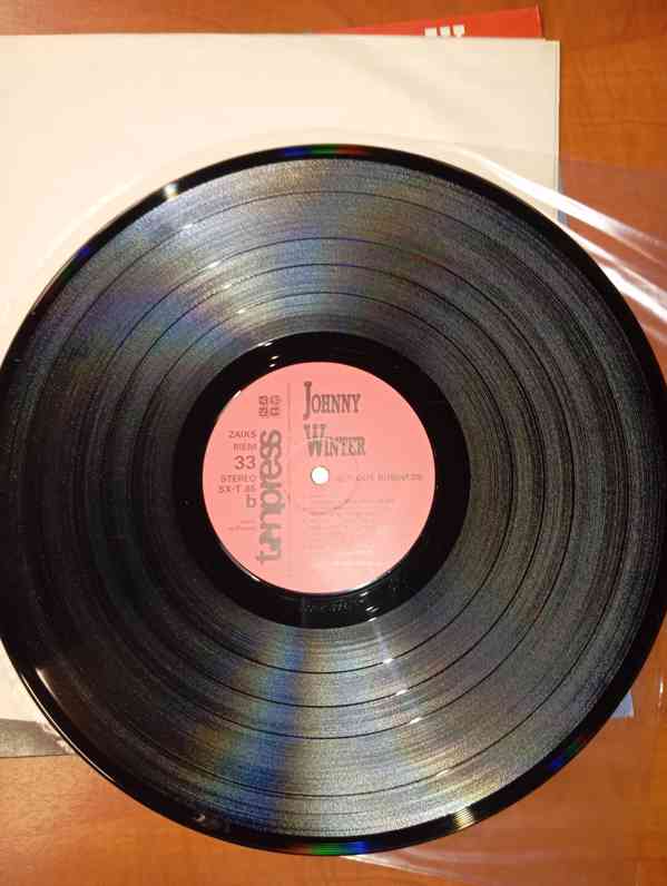 Johnny Winter serious business                               - foto 3