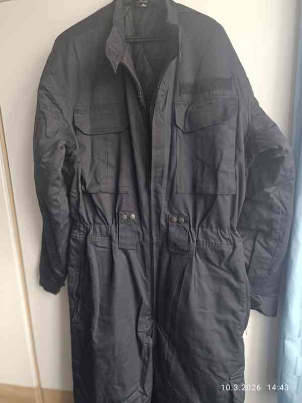 Prodám tmavou ZIMNÍ KOMBINEZU OZBROJ. složek, vel. XL - foto 9