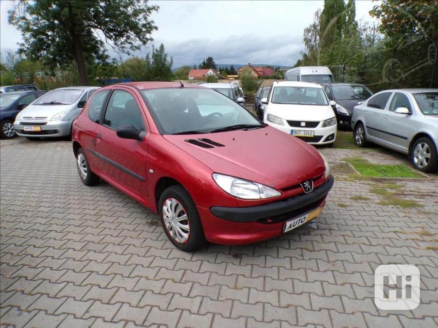 Peugeot 206 1,1 i POSILOVAČ ŘÍZENÍ - foto 1