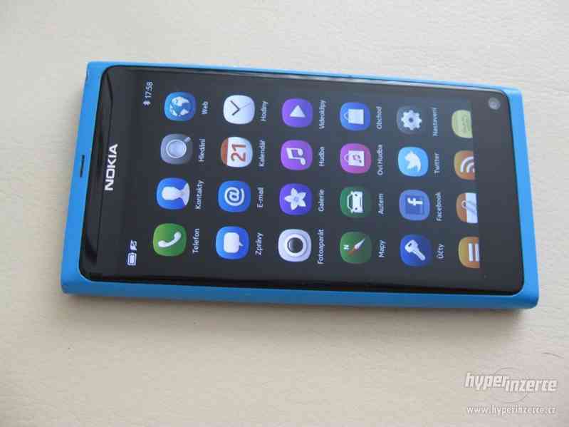 Nokia N9 - dotykový mobilní telefon s operačním syst. MeeGo - foto 2