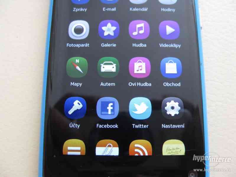 Nokia N9 - dotykový mobilní telefon s operačním syst. MeeGo - foto 4