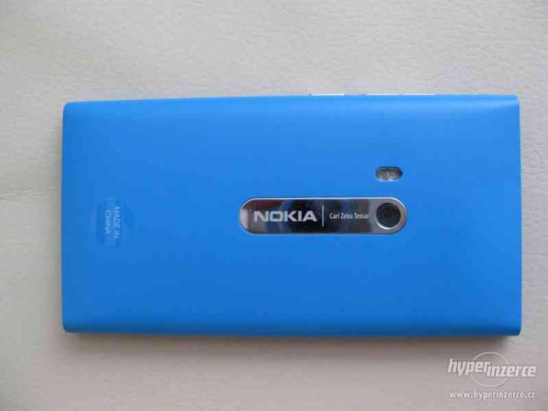 Nokia N9 - dotykový mobilní telefon s operačním syst. MeeGo - foto 17