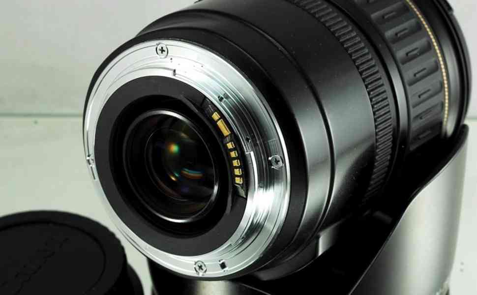 Canon EF 28-135mm f/3.5-5.6 IS USM - foto 4