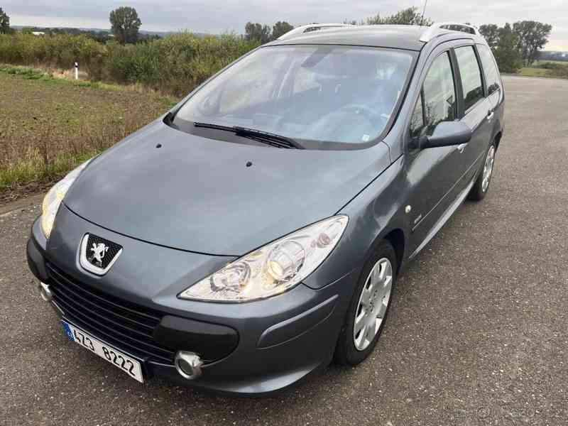 Peugeot 307 2,0 HDI 100kW - 7-míst,topení WEBA