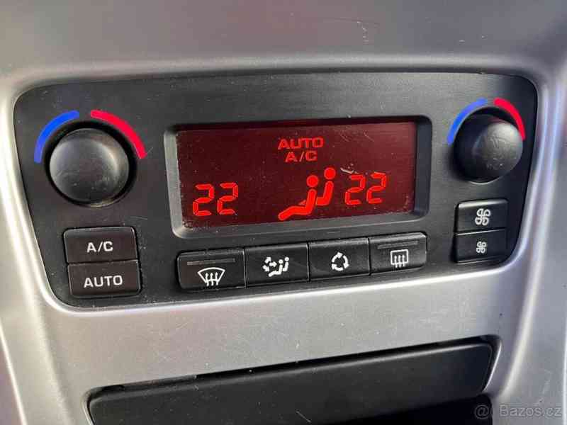 Peugeot 307 2,0 HDI 100kW - 7-míst,topení WEBA - foto 12