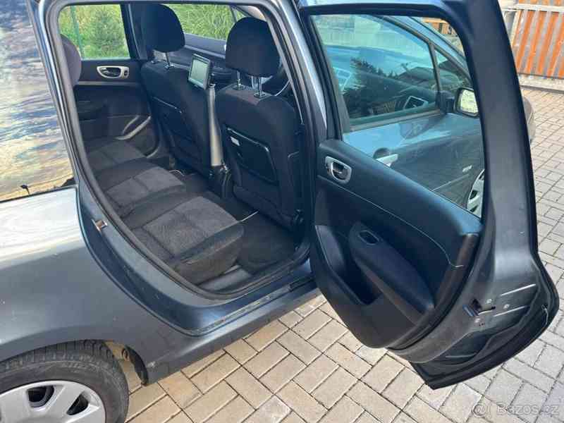 Peugeot 307 2,0 HDI 100kW - 7-míst,topení WEBA - foto 11