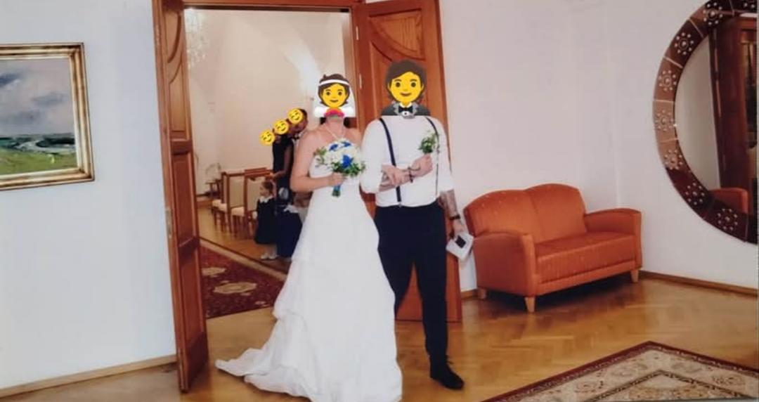 Svatební šaty  - foto 3