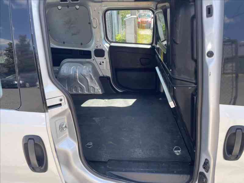 Opel Combo 1,3 CDTi KLIMA,NAVI,PDC - foto 7