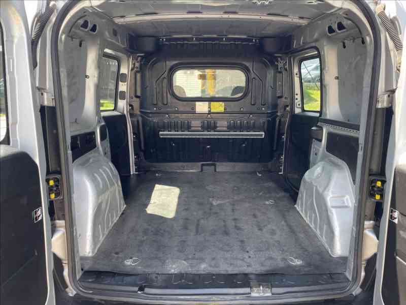 Opel Combo 1,3 CDTi KLIMA,NAVI,PDC - foto 6
