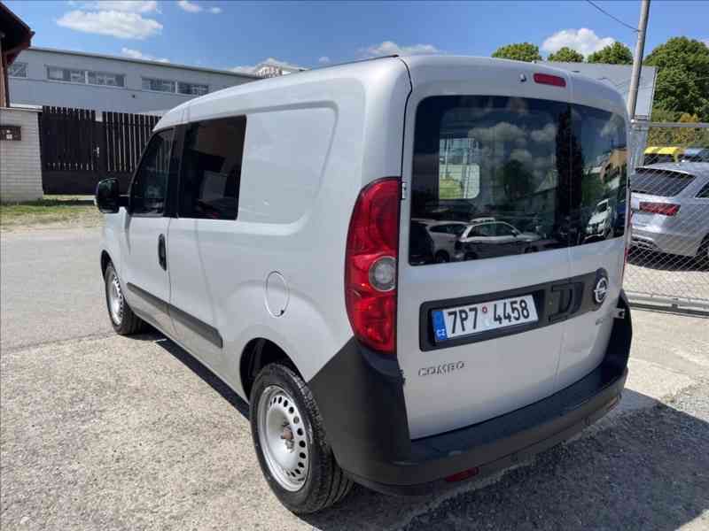 Opel Combo 1,3 CDTi KLIMA,NAVI,PDC - foto 4