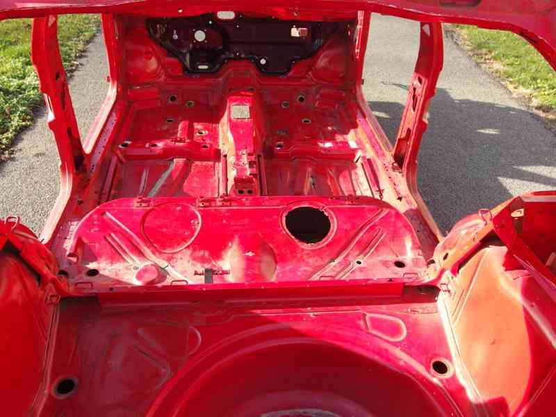 Havarovaná karoserie Škoda Octavia I hatchback - foto 19