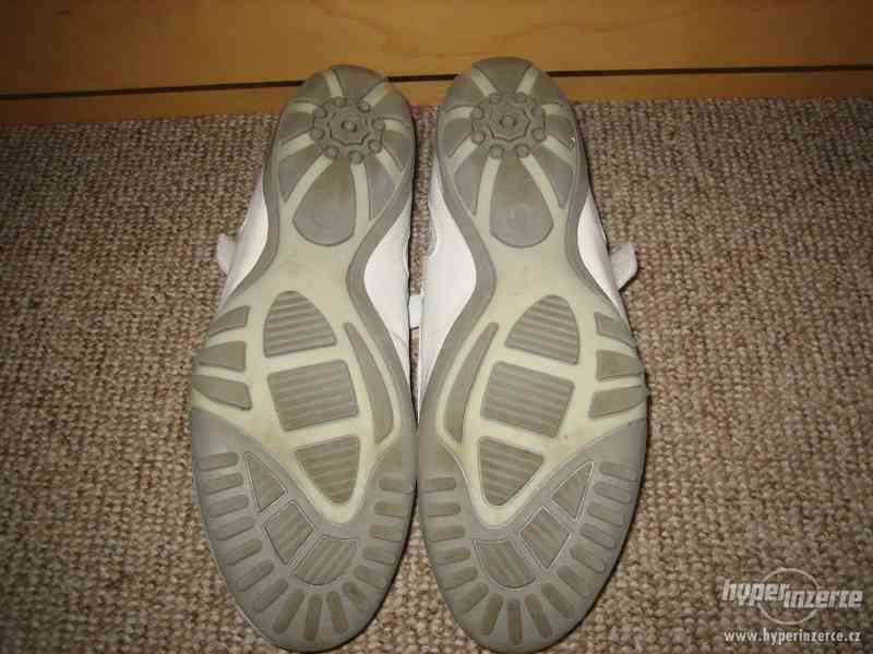Nové boty Bata - foto 2