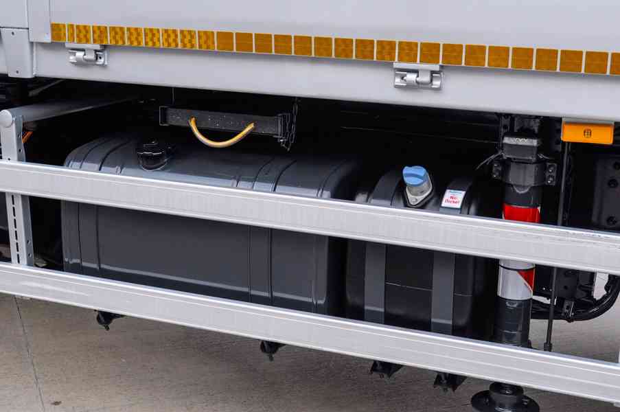 MERCEDES AXOR 1829 VALNÍK + HYDRAULICKÁ RUKA EURO5 - foto 15