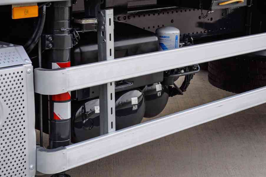 MERCEDES AXOR 1829 VALNÍK + HYDRAULICKÁ RUKA EURO5 - foto 45