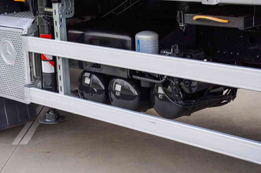 MERCEDES AXOR 1829 VALNÍK + HYDRAULICKÁ RUKA EURO5 - foto 36