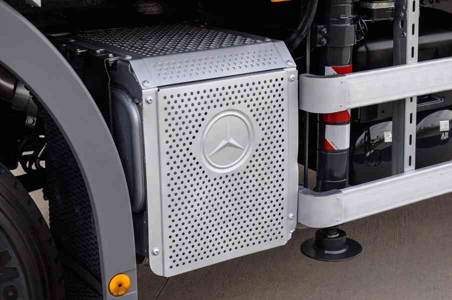 MERCEDES AXOR 1829 VALNÍK + HYDRAULICKÁ RUKA EURO5 - foto 44
