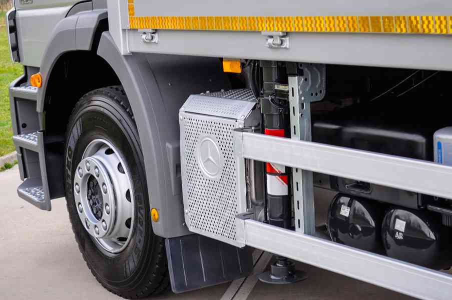 MERCEDES AXOR 1829 VALNÍK + HYDRAULICKÁ RUKA EURO5 - foto 37