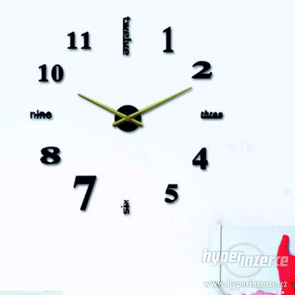 Moderní nástěnné hodiny farebné 3D  130 cm 015S červena - foto 3