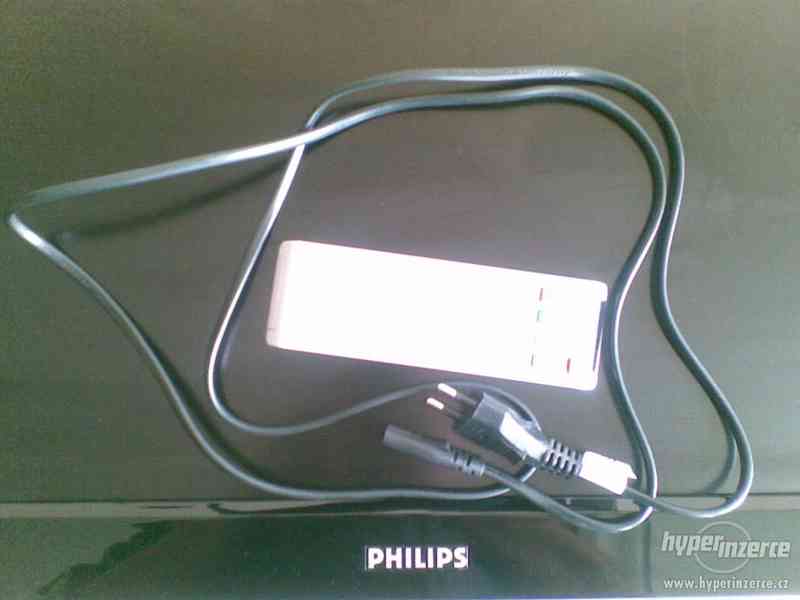 LCD televizor Philips 32 PF 7320 - foto 2