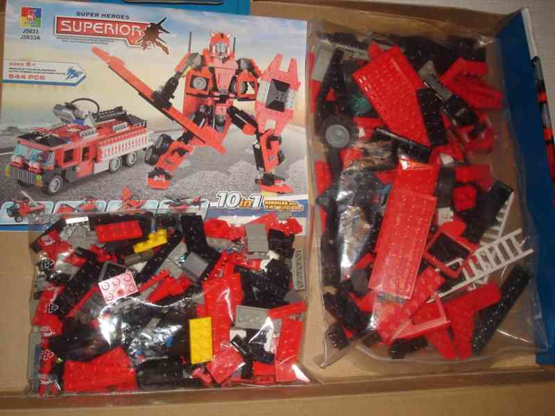 Lego Technics: Letadlo, Bagr, Jeřáb, figurky, autíčka, fekál - foto 33