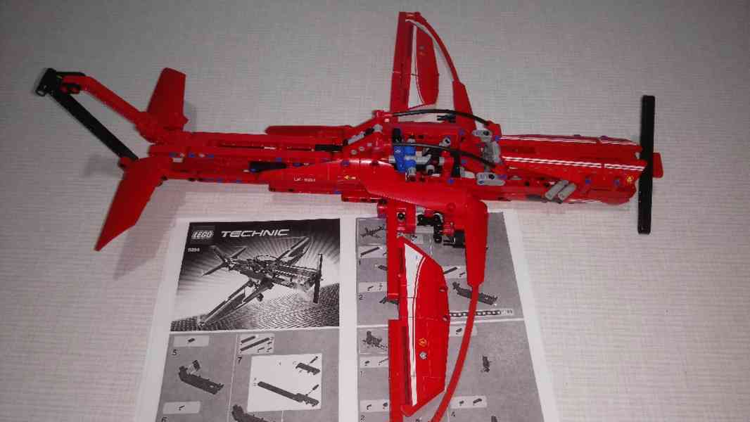 Lego Technics: Letadlo, Bagr, Jeřáb, figurky, autíčka, fekál - foto 14