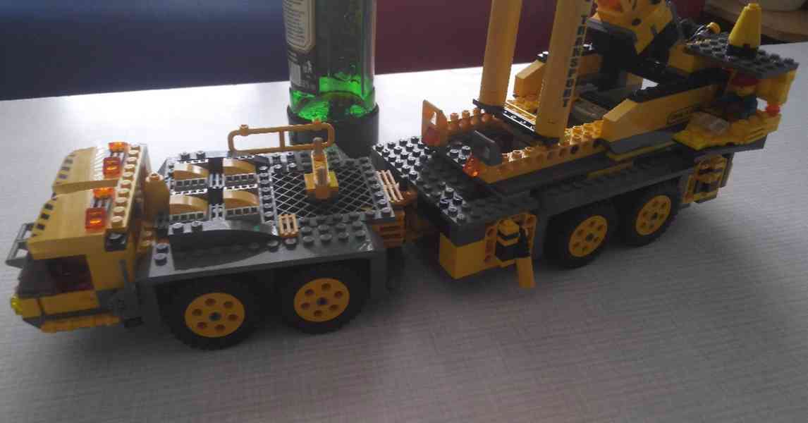 Lego Technics: Letadlo, Bagr, Jeřáb, figurky, autíčka, fekál - foto 28