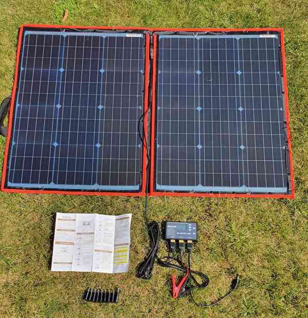Solární nabíjecí skládací kufr flexibilní 100W pro 12V systé - foto 1