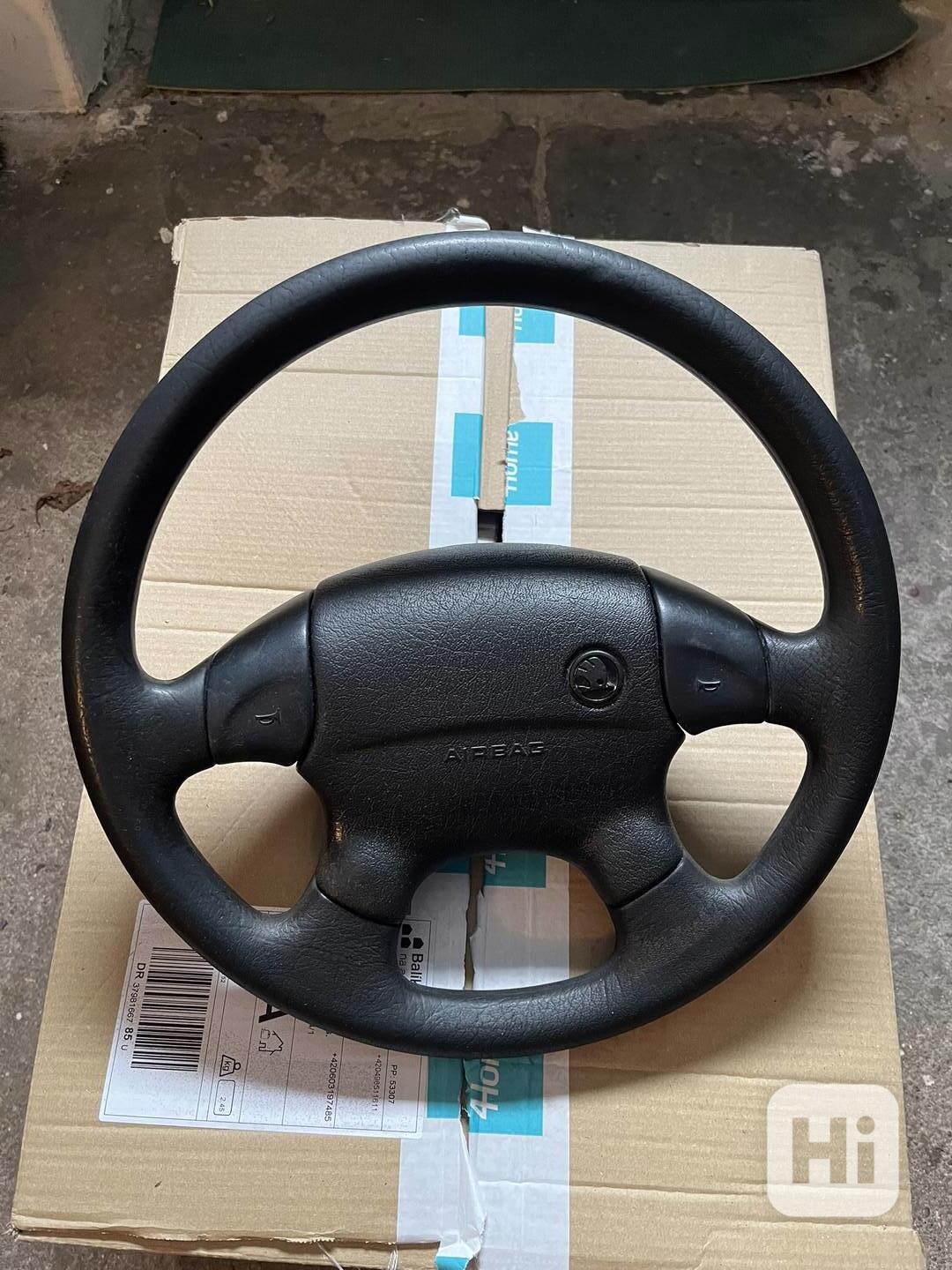 Čtyřramenný volant ŠKODA FELICIA s airbagem - foto 1