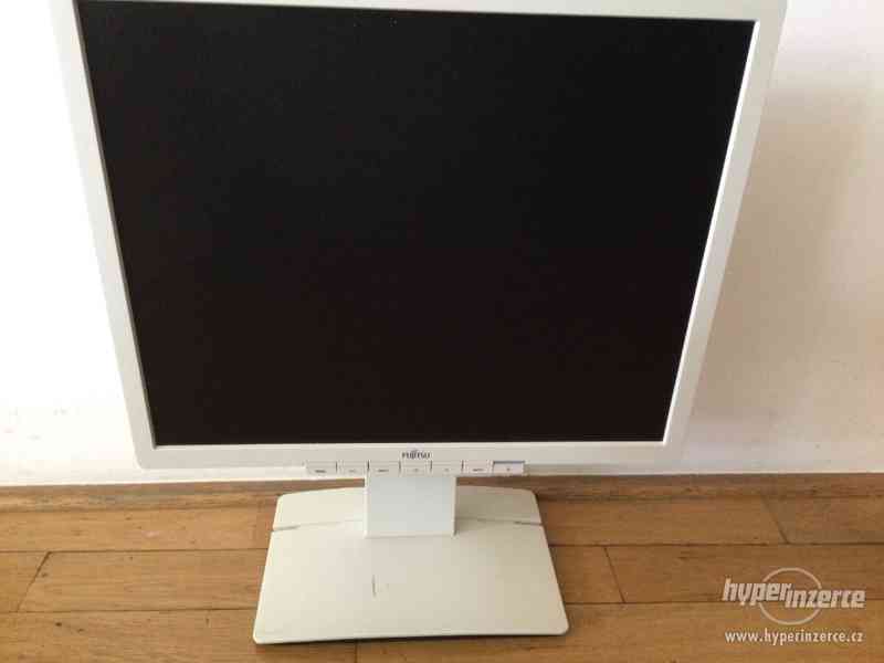 monitor LCD Fujitsu B 19-6 LED - foto 1