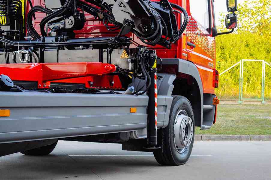 MERCEDES ATEGO 1222 TŘÍSTRANNÝ SKLÁPĚČ + HYDRAULICKÁ RUKA - foto 95