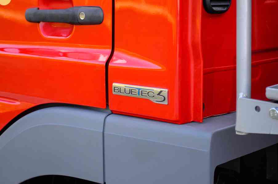 MERCEDES ATEGO 1222 TŘÍSTRANNÝ SKLÁPĚČ + HYDRAULICKÁ RUKA - foto 30