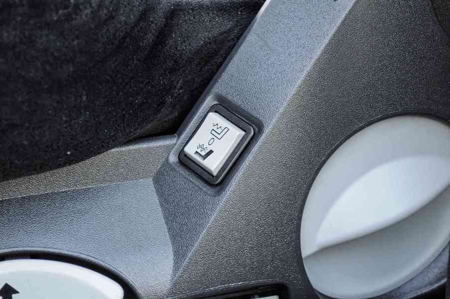 MERCEDES ATEGO 1222 TŘÍSTRANNÝ SKLÁPĚČ + HYDRAULICKÁ RUKA - foto 62
