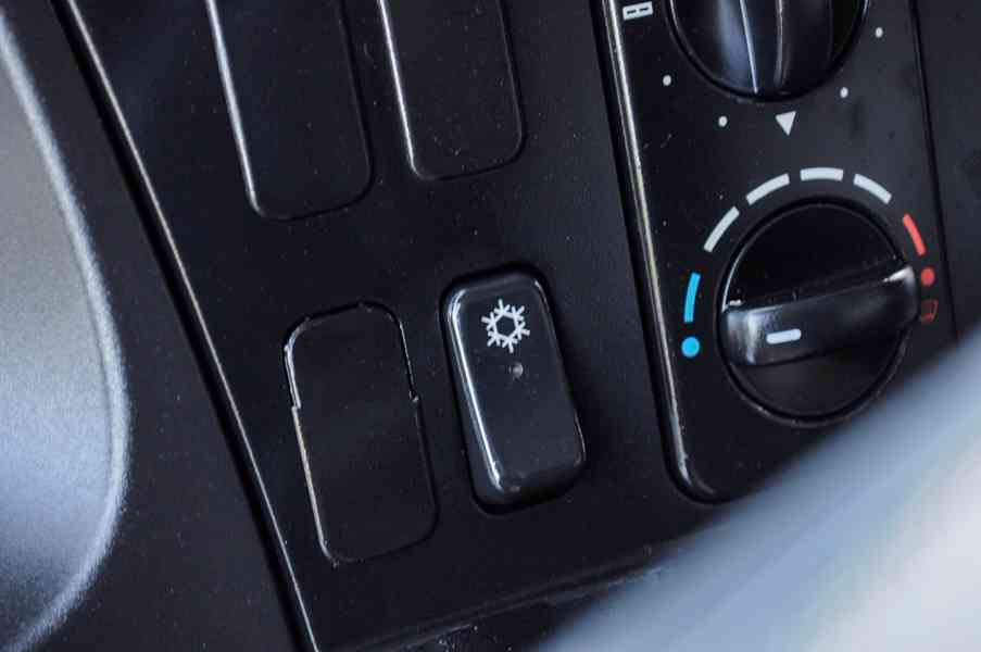 MERCEDES ATEGO 1222 TŘÍSTRANNÝ SKLÁPĚČ + HYDRAULICKÁ RUKA - foto 56