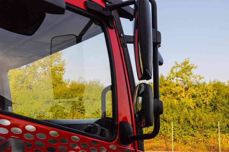 MERCEDES ATEGO 1222 TŘÍSTRANNÝ SKLÁPĚČ + HYDRAULICKÁ RUKA - foto 10