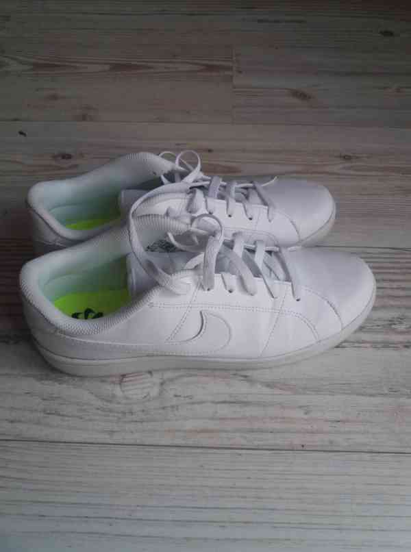Bíle boty zn. Nike - foto 2