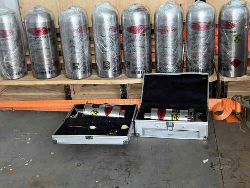 Buy Liquid Red Mercury & Silver Liquid Mercury - foto 4