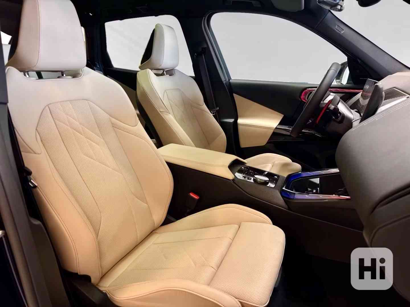 BMW X3 M50 Individual Ventilace Nezávislé t.PANO Tažné HUD  - foto 1