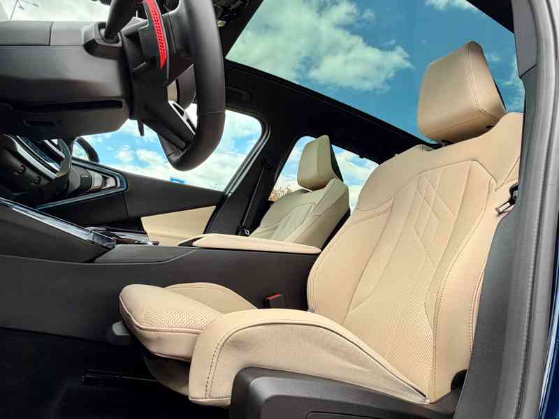 BMW X3 M50 INDIVIDUAL Ventilace Nezávislé t.PANO Tažné HUD  - foto 8
